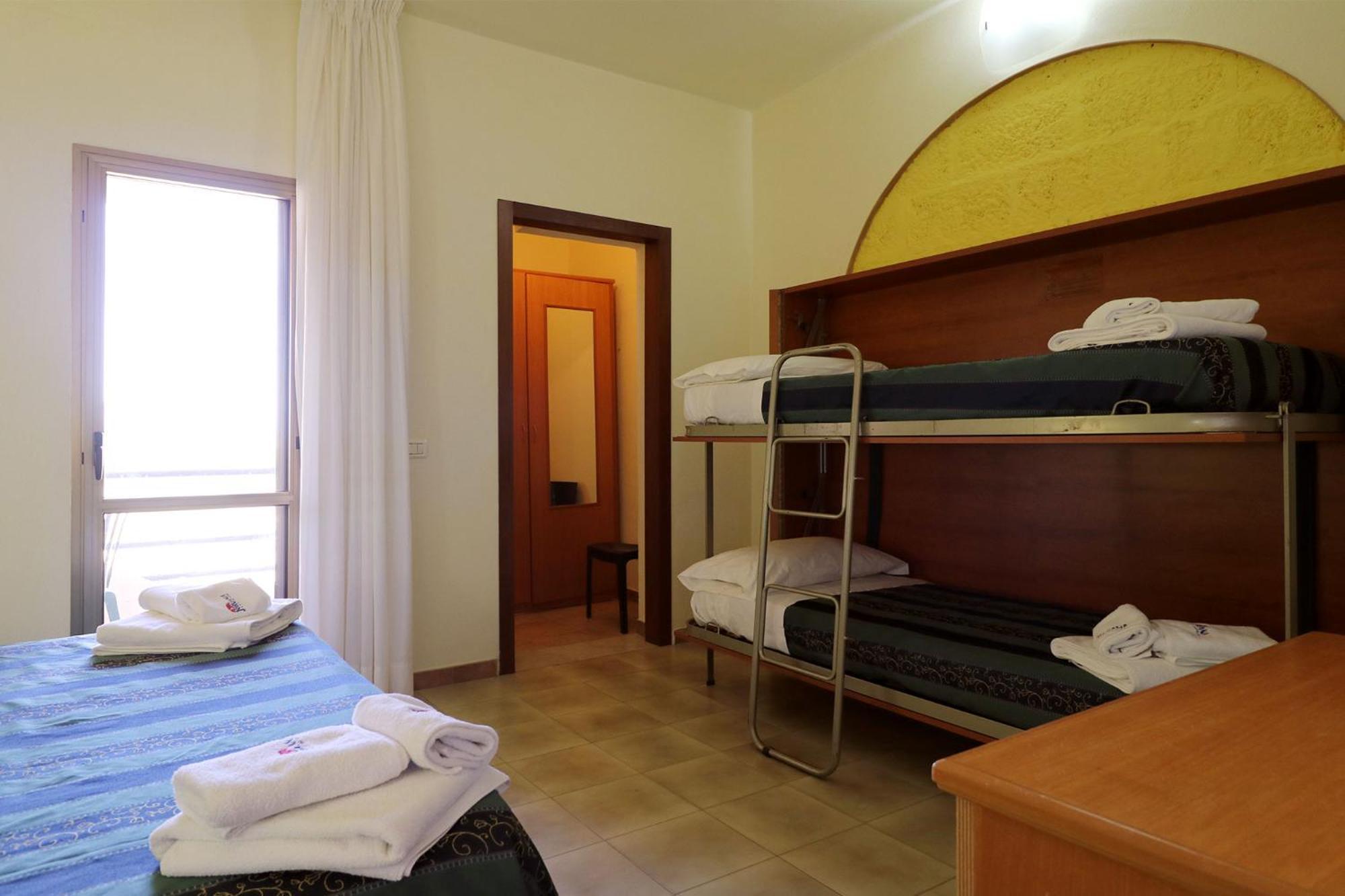 Nirvana Club Village Botricello Room photo